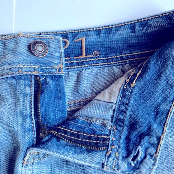 RUE 21 Distressed Mini Skirt Denim Blue Size 3 / 4 Juniors - Picture 5 of 12